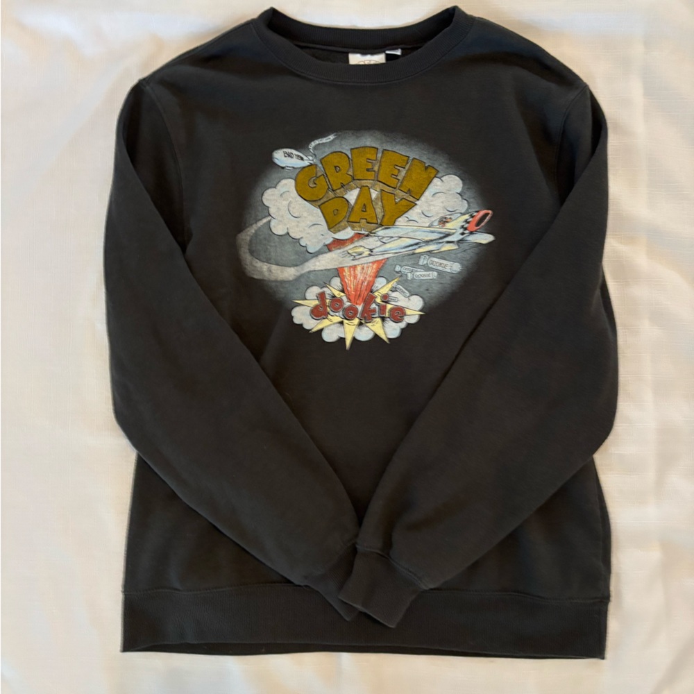 Black Graphic Sweatshirt